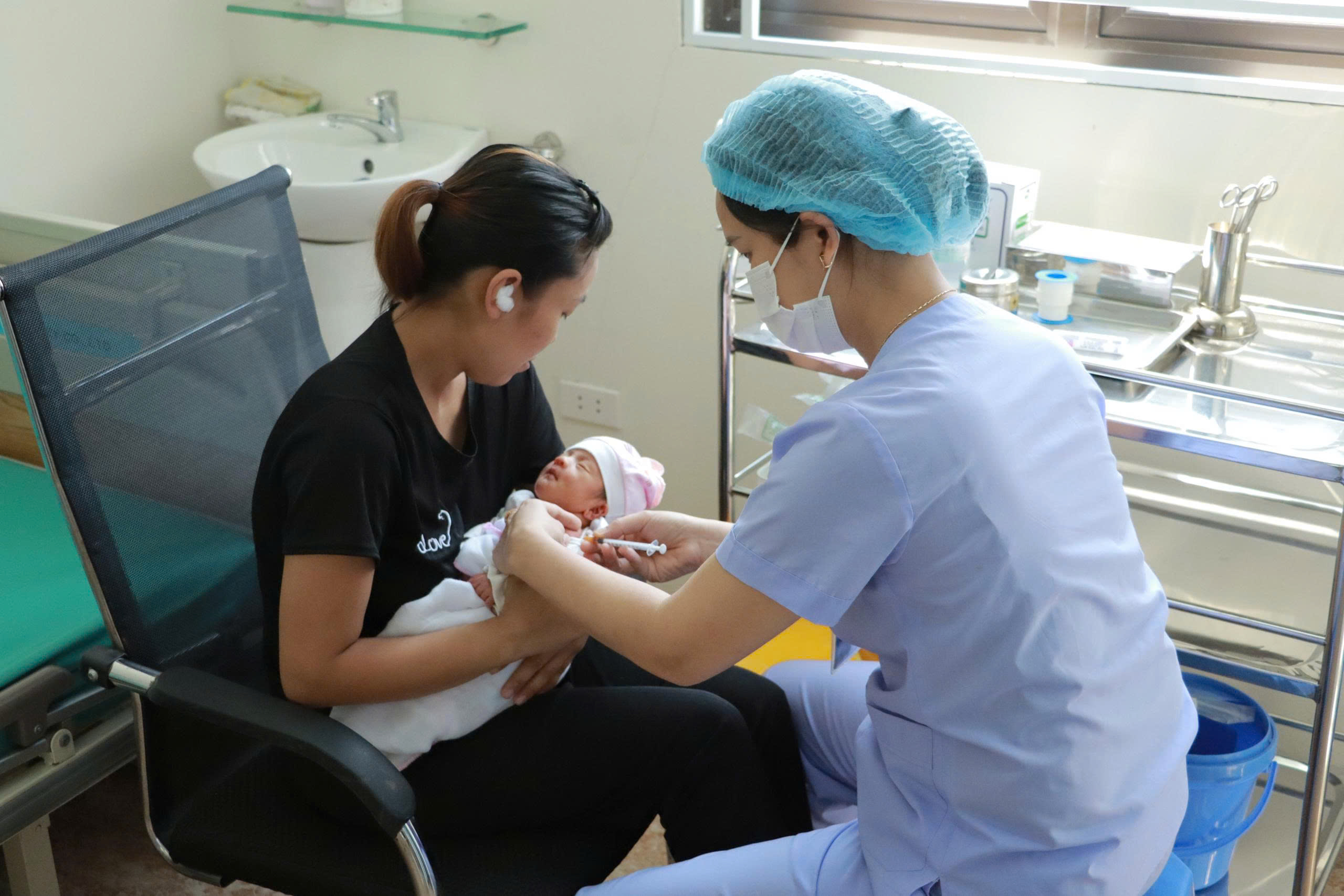  Tháng 4 nên tiêm những loại vắc xin nào